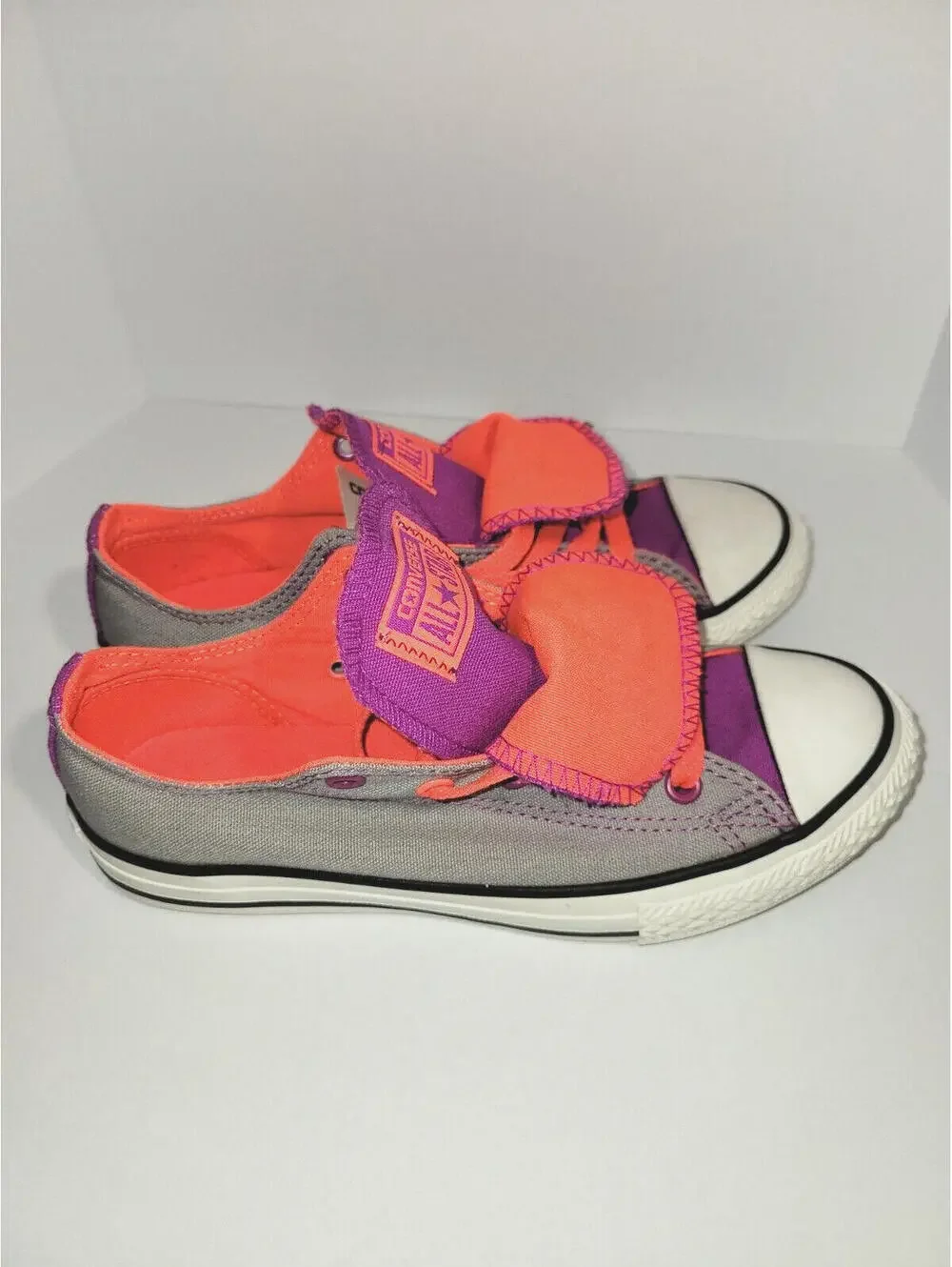 New without Box - Converse - kids - Unisex low top - Sz 3 - Grey, Orange, Purple